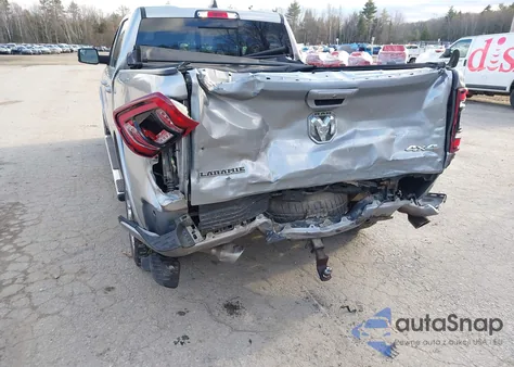 2022 Ram 1500 Laramie 4X4 6'4 Box z USA, uszkodzony, nr VIN 1C6SRFRT8NN172163